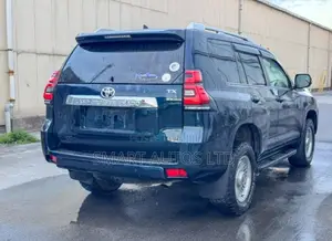 Toyota Land Cruiser Prado 2.8 2021 Matt Black