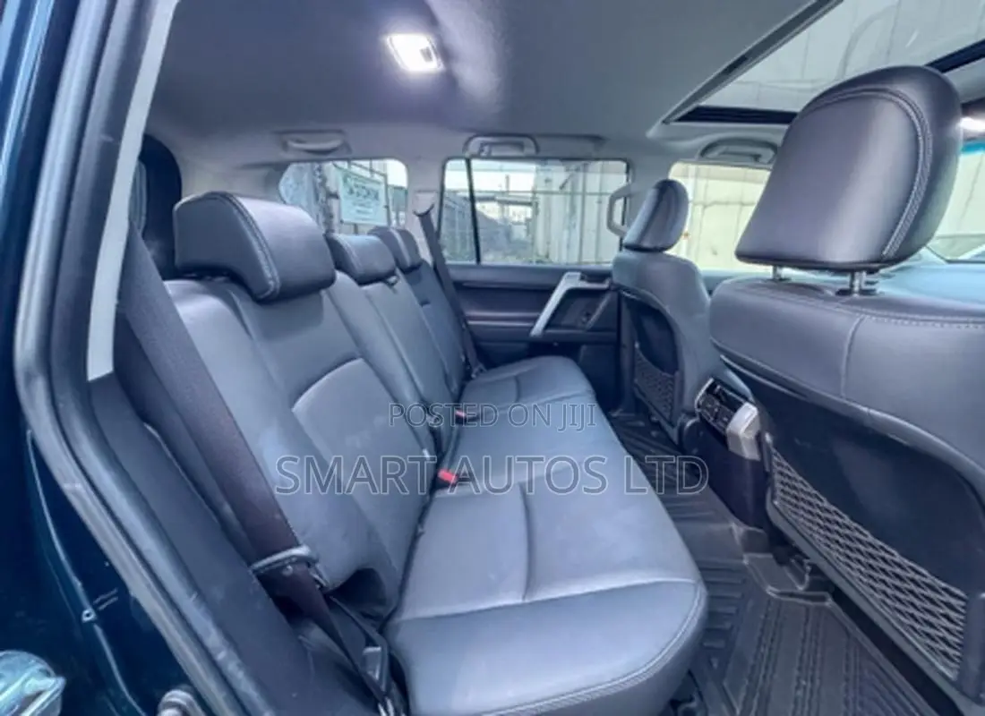 Toyota Land Cruiser Prado 2.8 2021 Matt Black