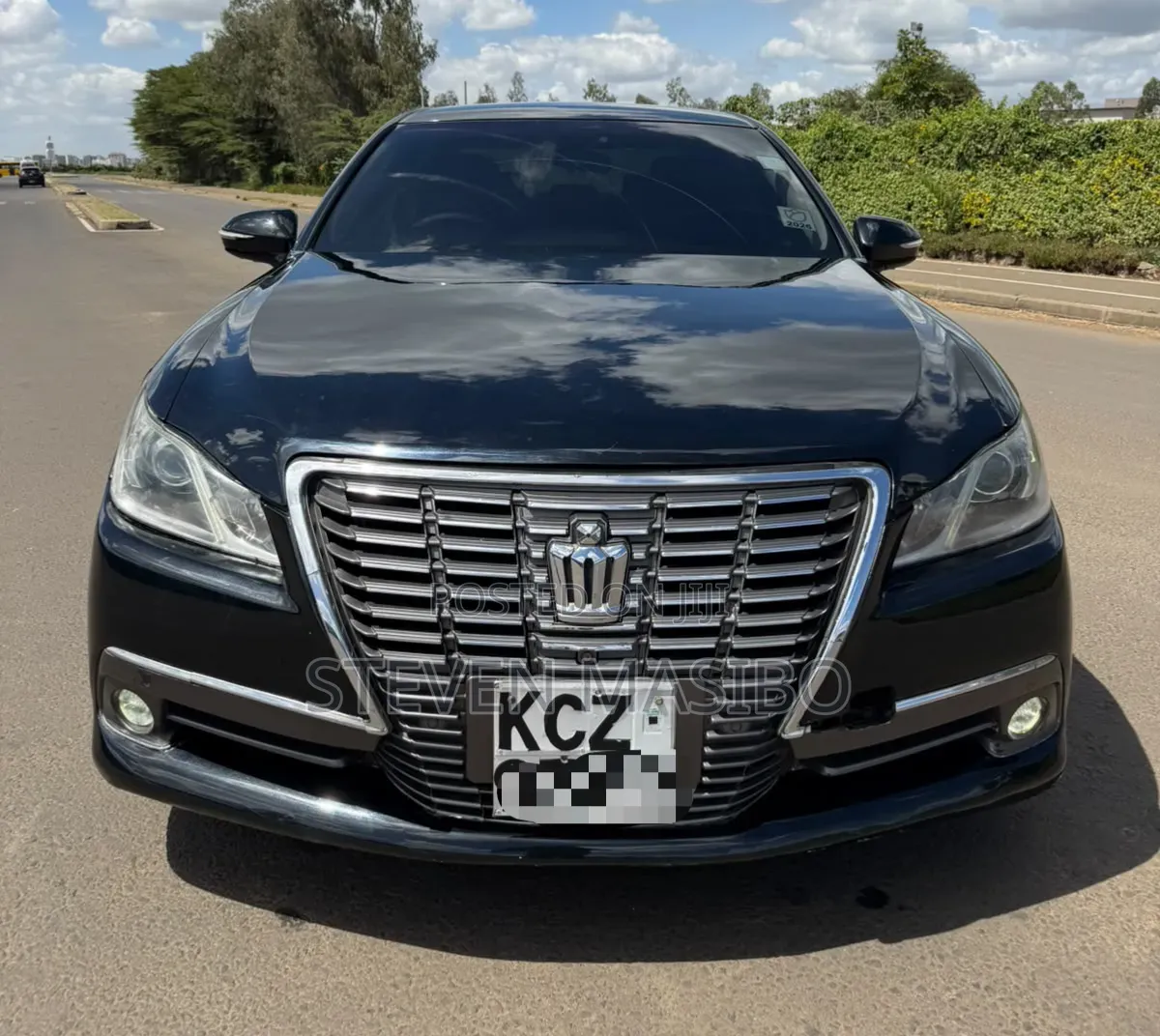 Toyota Crown 2013 Black