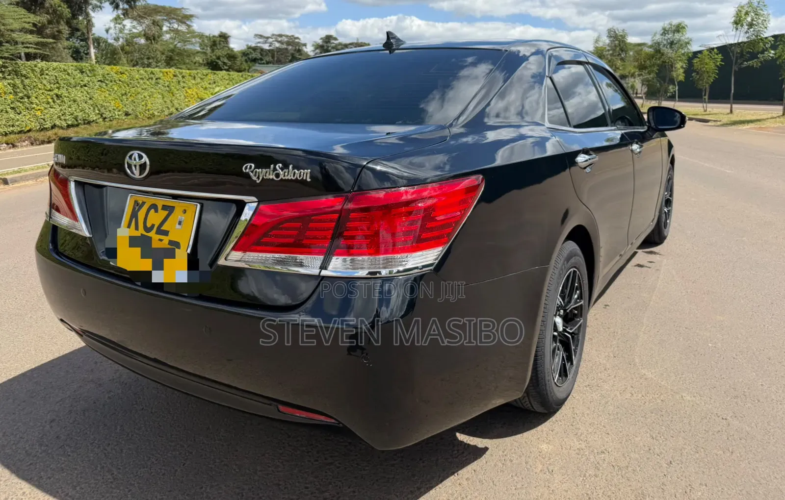 Toyota Crown 2013 Black