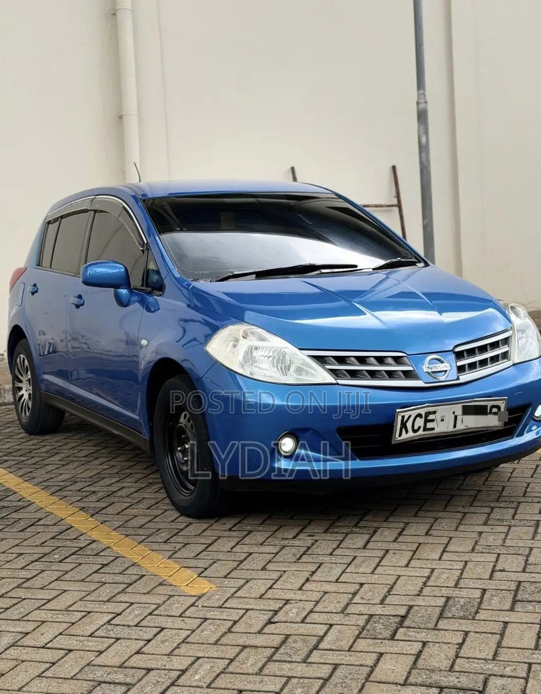 Nissan Tiida 2010 Blue