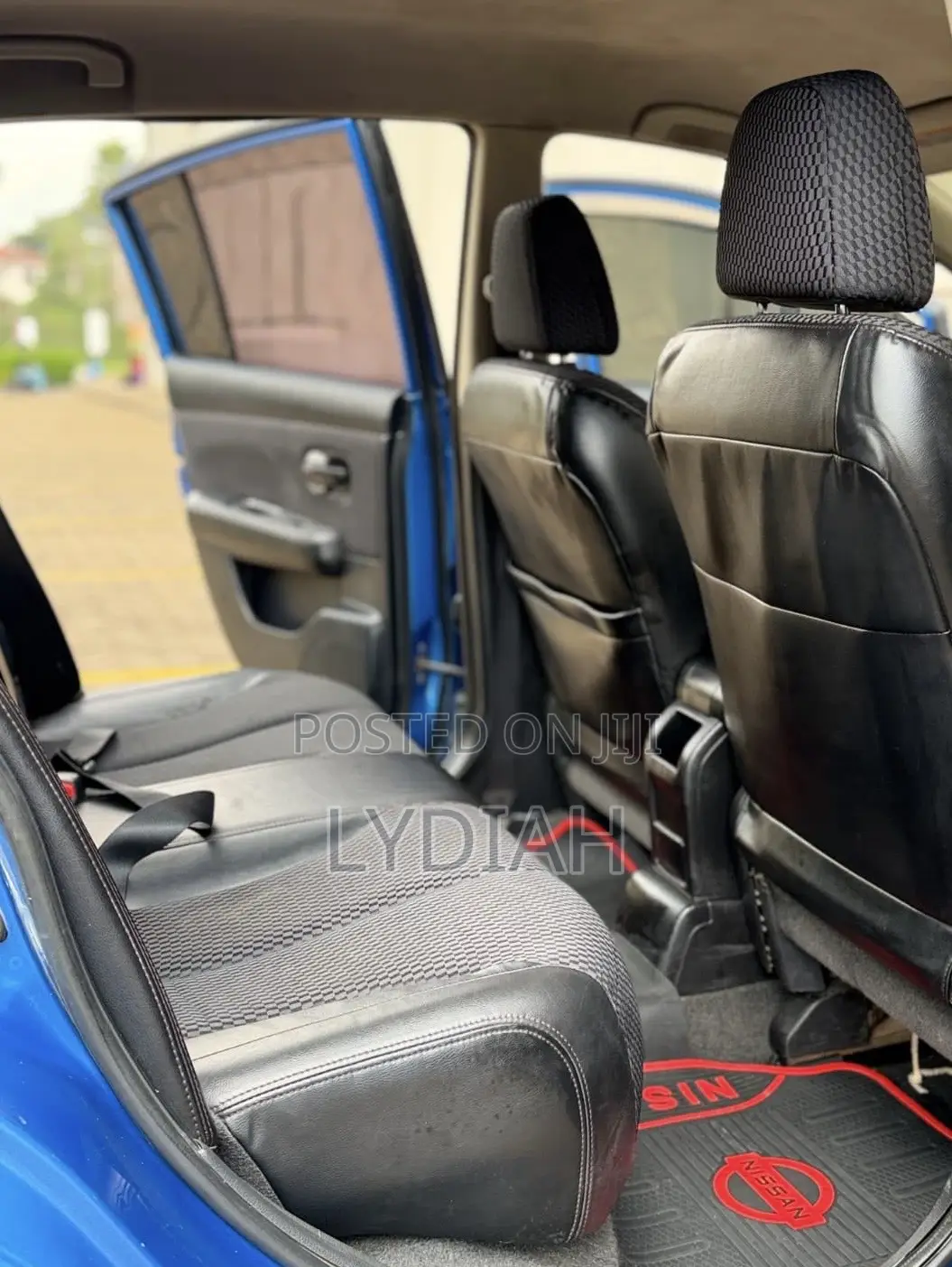 Nissan Tiida 2010 Blue