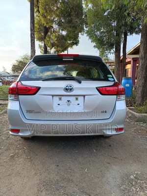 Toyota Corolla Fielder 1.5 Hybrid FWD 2020 Silver