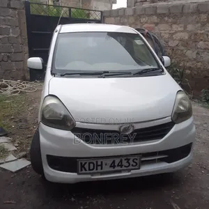 Daihatsu Mira 2015 White