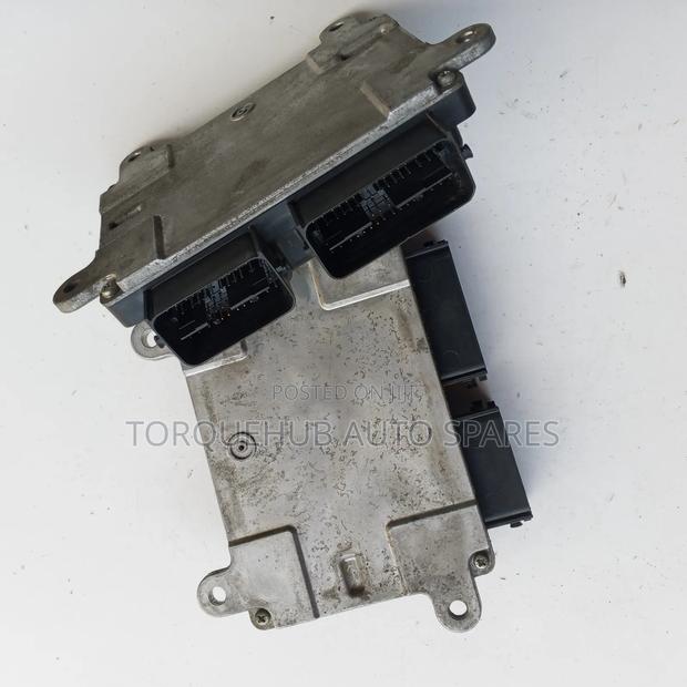 Mitsubishi Outlander 2006 Engine Control Unit - thumbnail 2