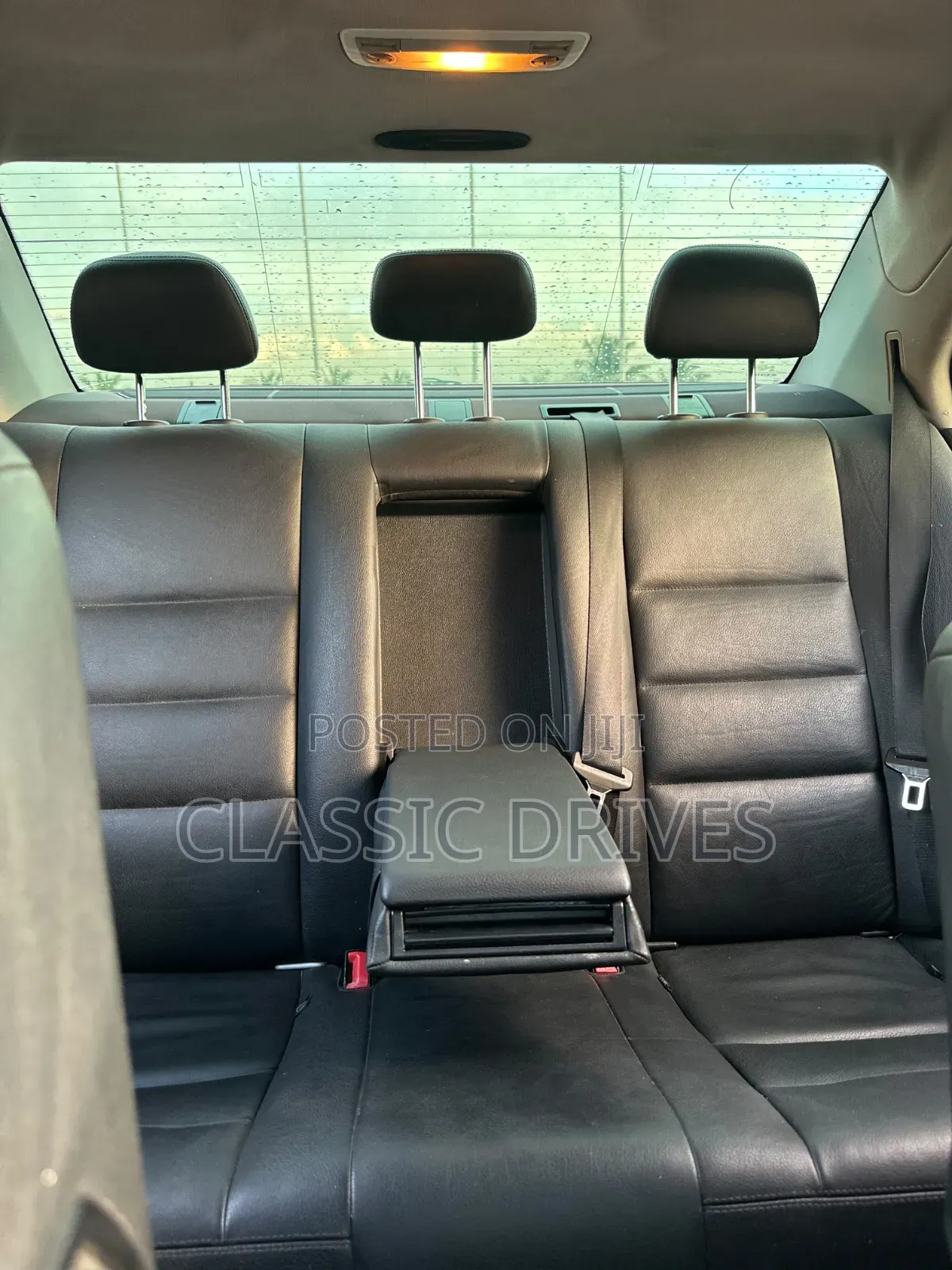 Mercedes-Benz C200 2011 Silver