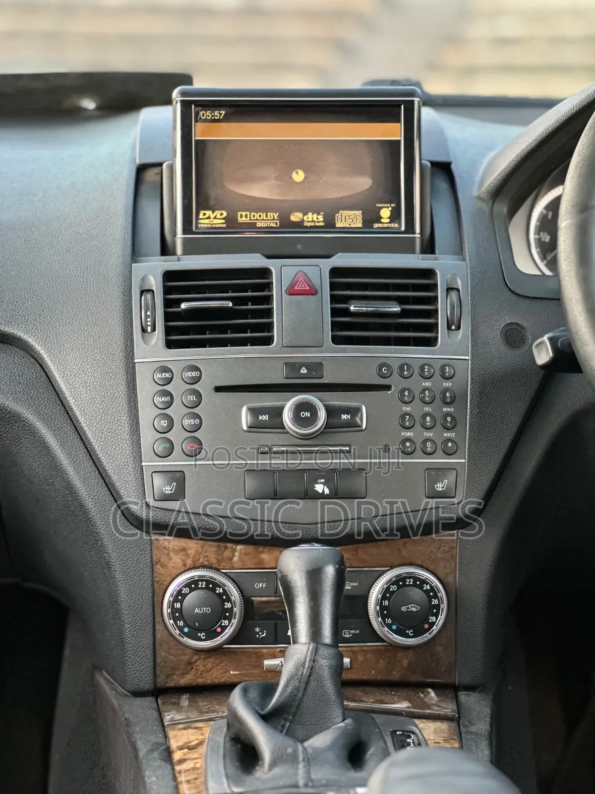 Mercedes-Benz C200 2011 Silver