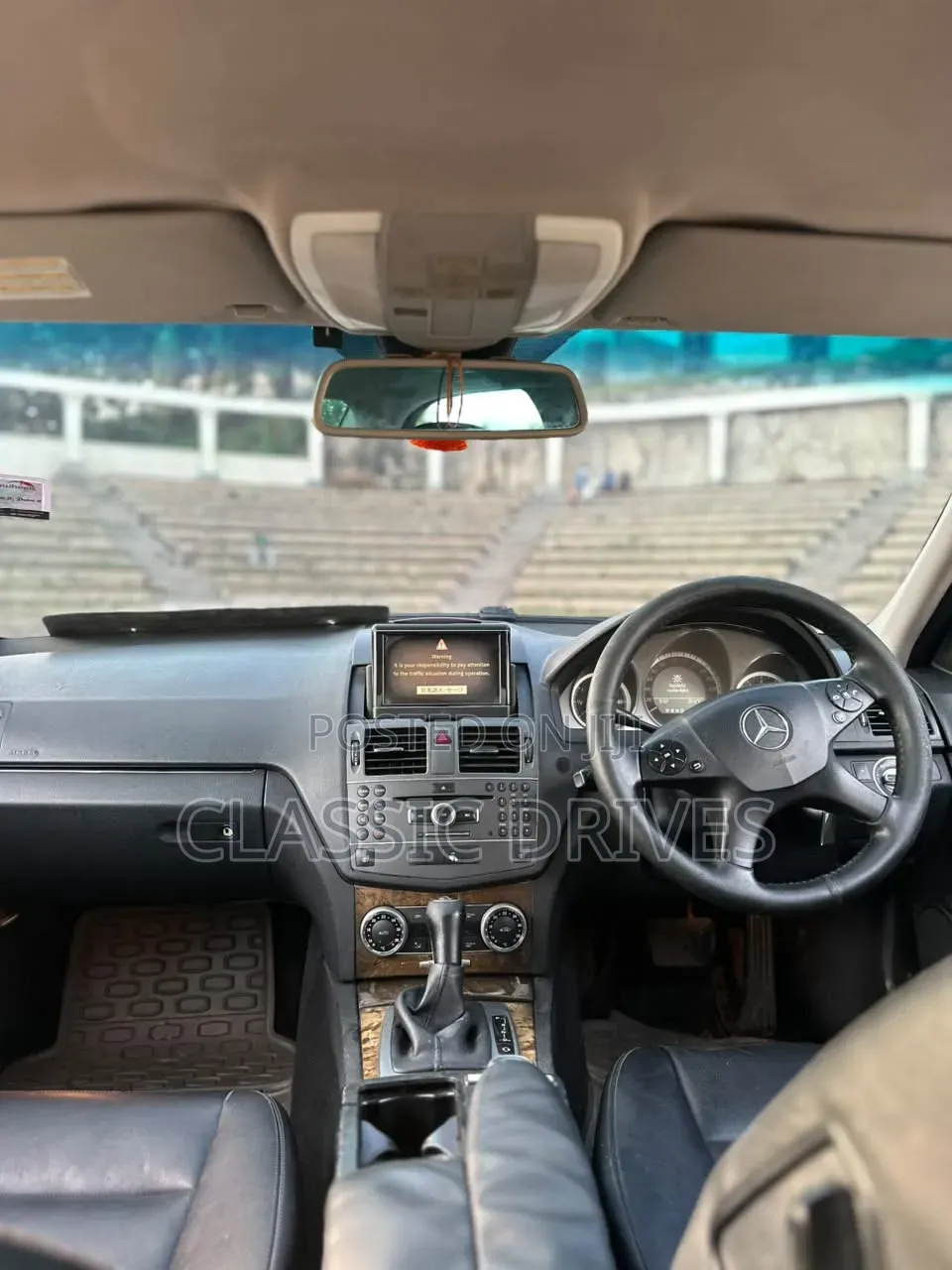 Mercedes-Benz C200 2011 Silver