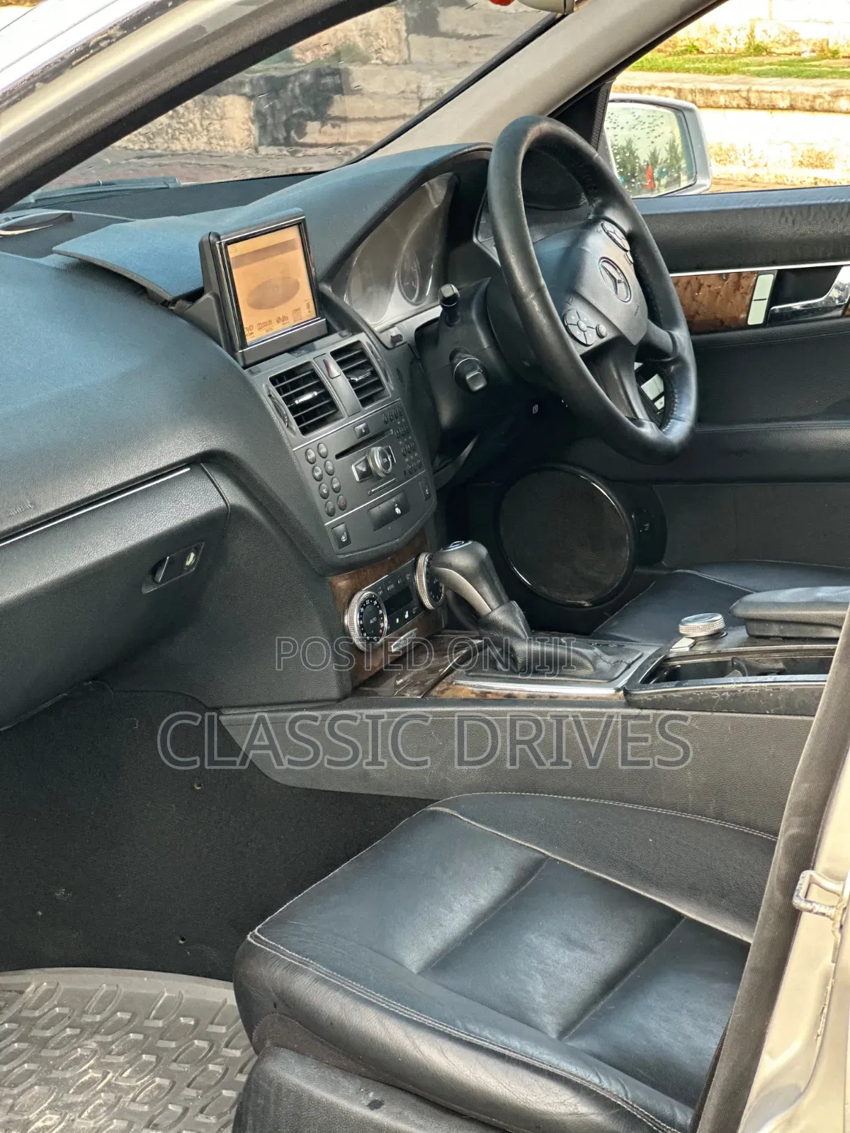 Mercedes-Benz C200 2011 Silver