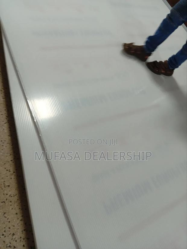 Durable Polycarbonate Panels 8millimetres - thumbnail 3