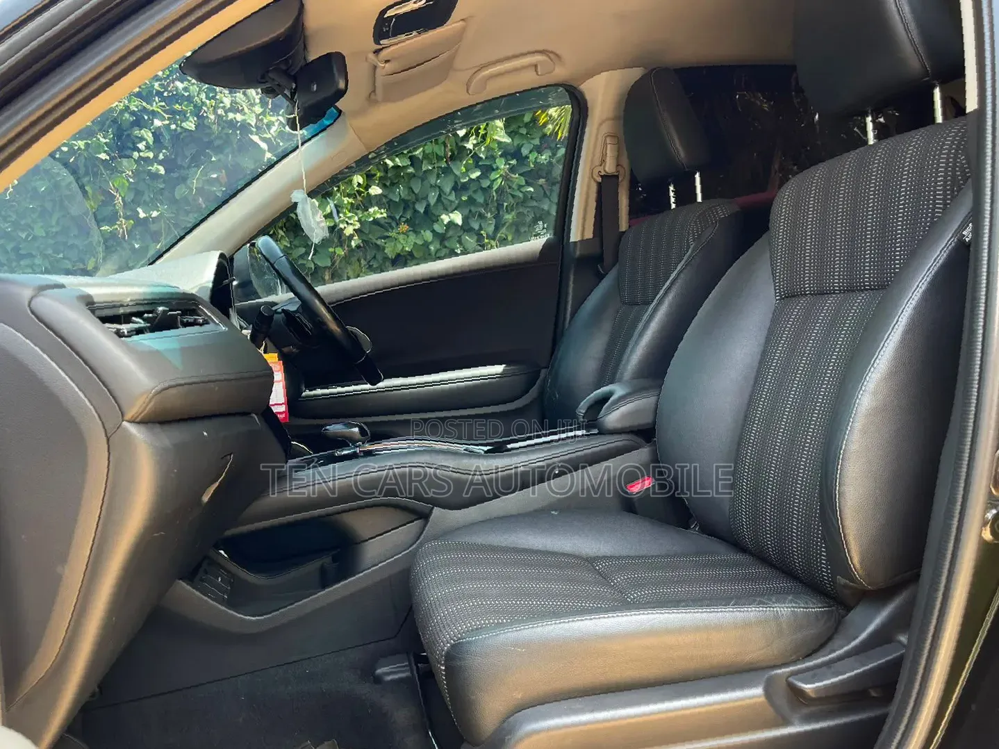 Honda Vezel 2016 Black