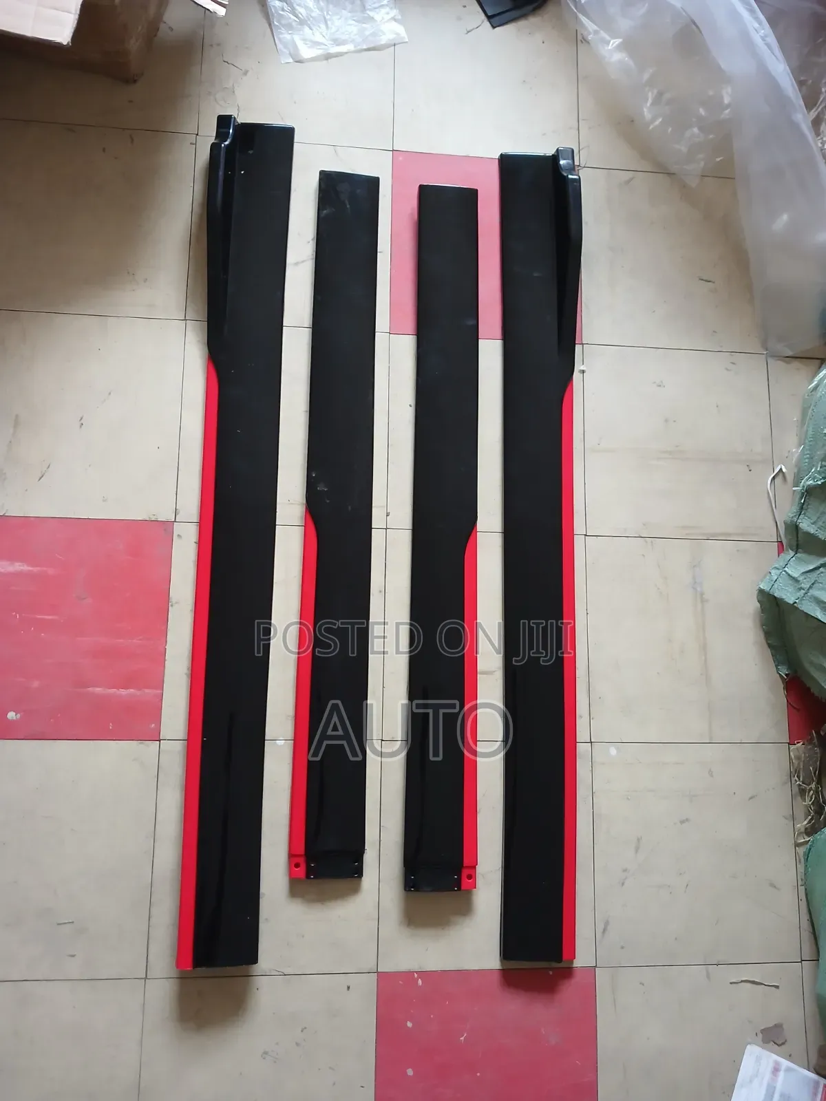 Universal Black Red Side Skirts – Sport Racing Body Kit Extensions