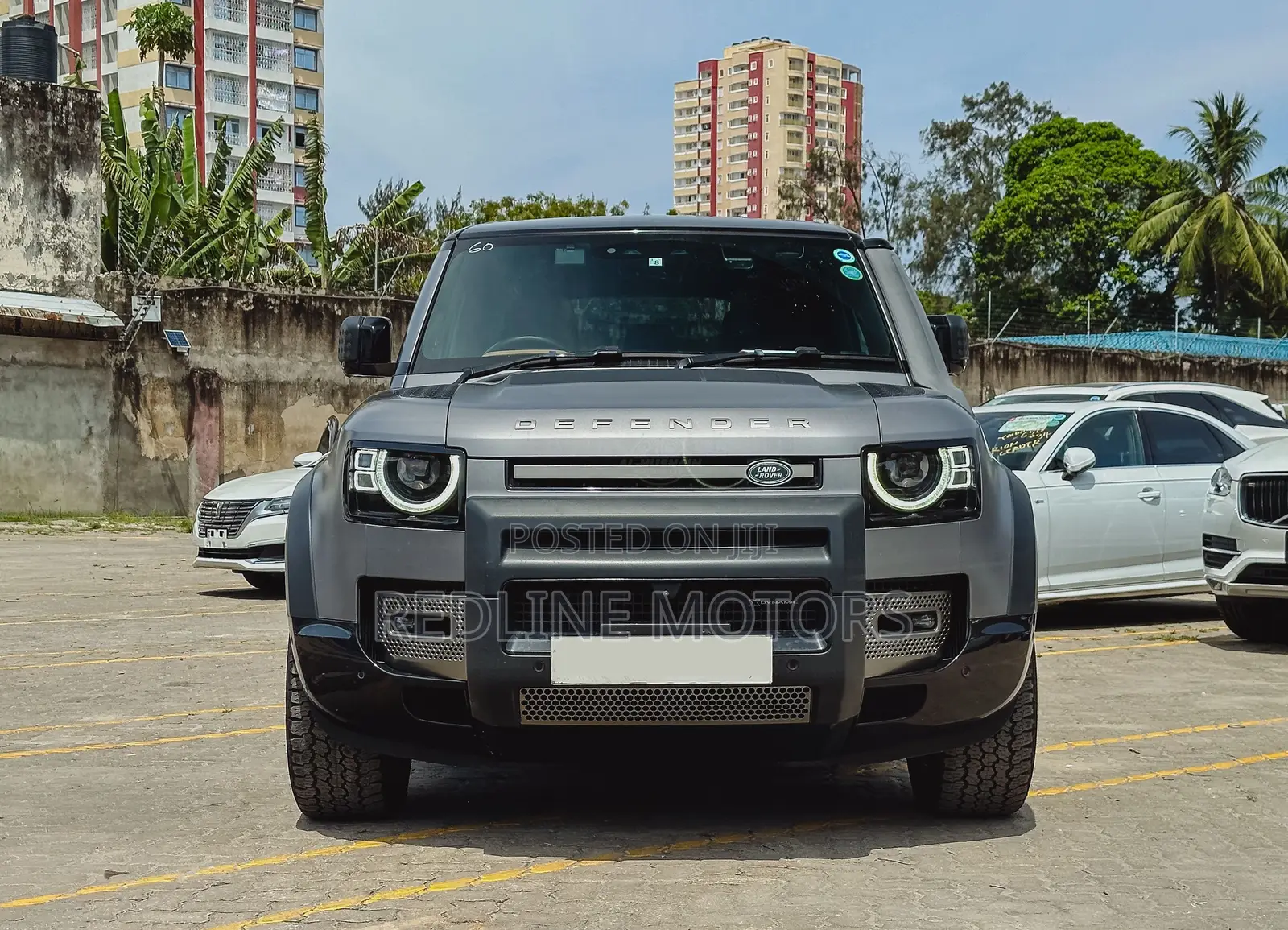 Land Rover Defender SE 2022 Gray