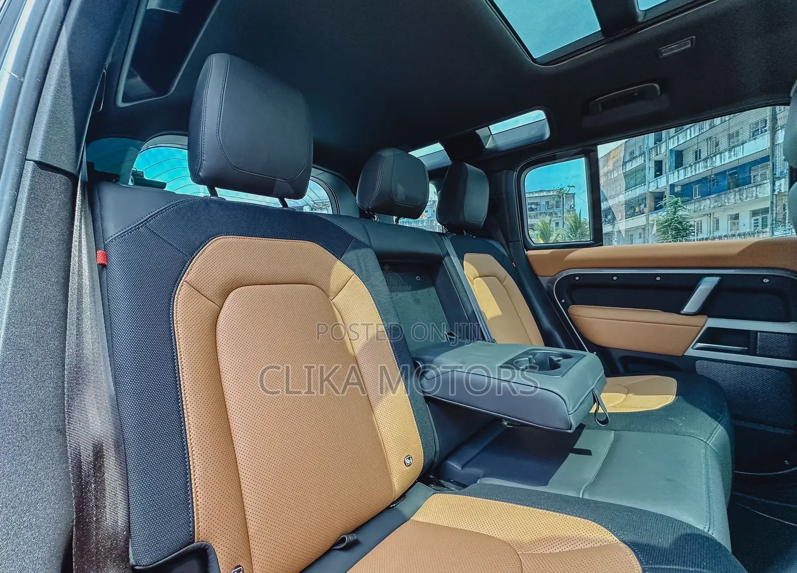 Land Rover Defender SE 2022 Gray