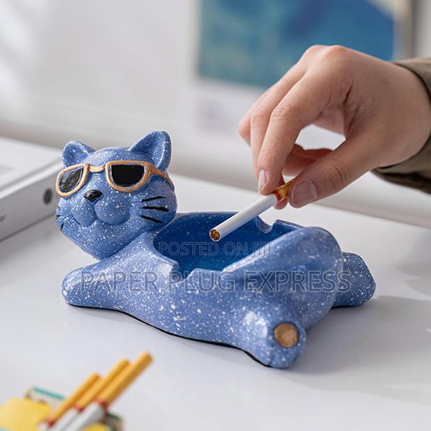 Classic Ceramic Tabletop Ashtray - Cool Cat - thumbnail 2