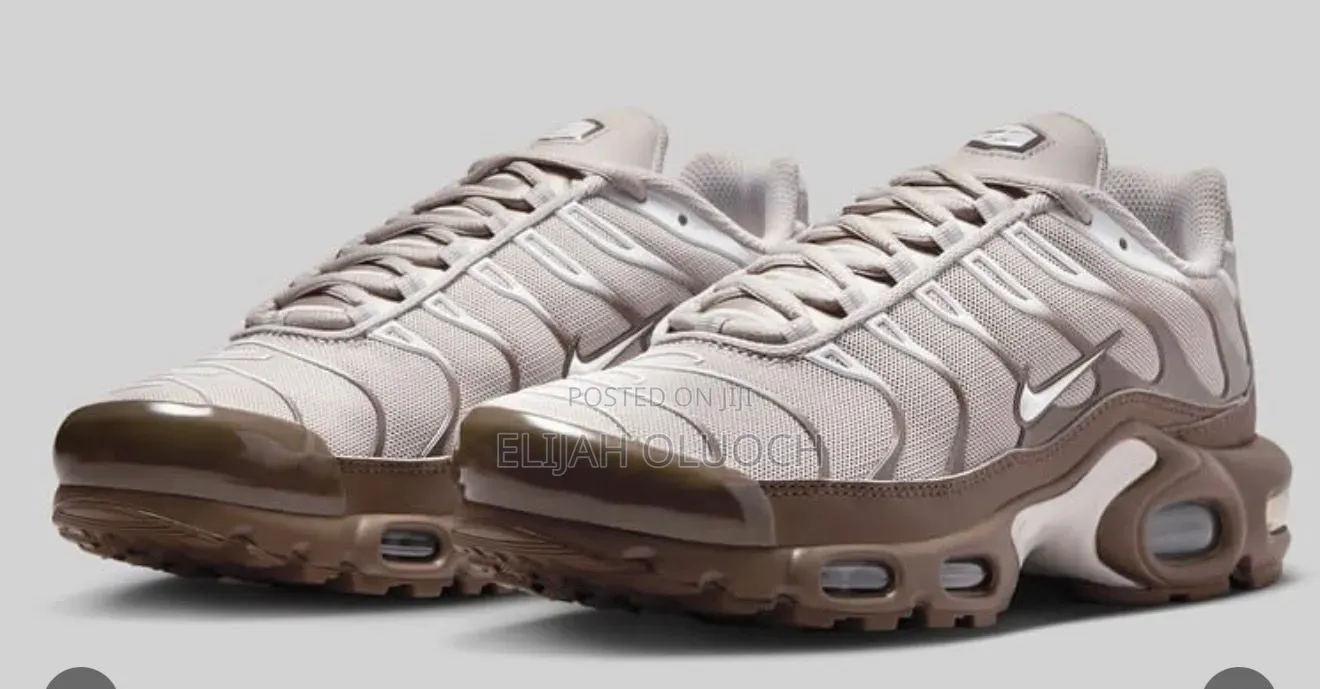 Nike Airmax Tn “ Baroque Brown “
High Quality 
Size 39-45
