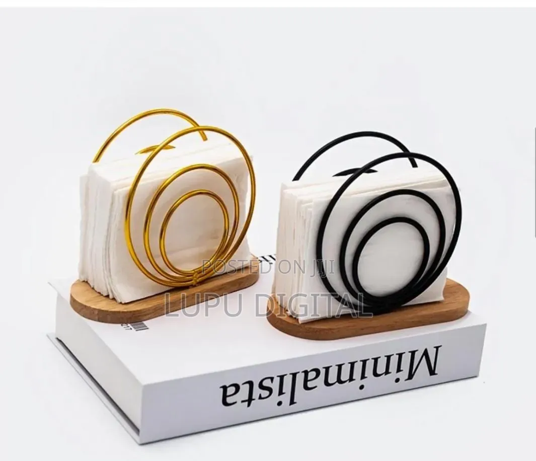 *Metallic Hemisphere Bamboo Base Serviet Holder