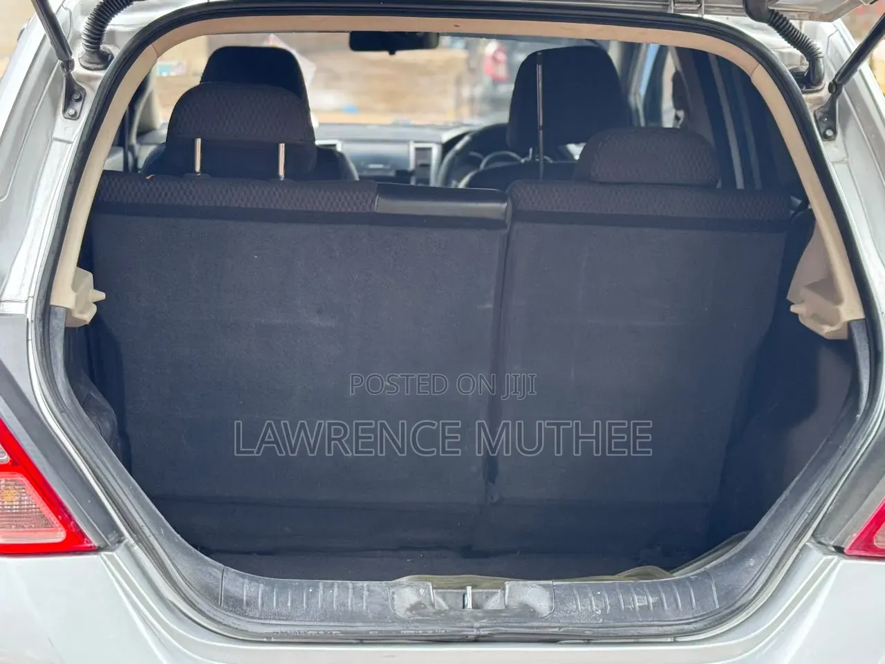 Nissan Tiida 2010 Beige