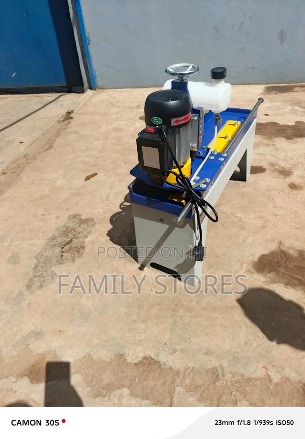 Heavy Duty Blade Sharpener for Woodworking Machines - thumbnail 3