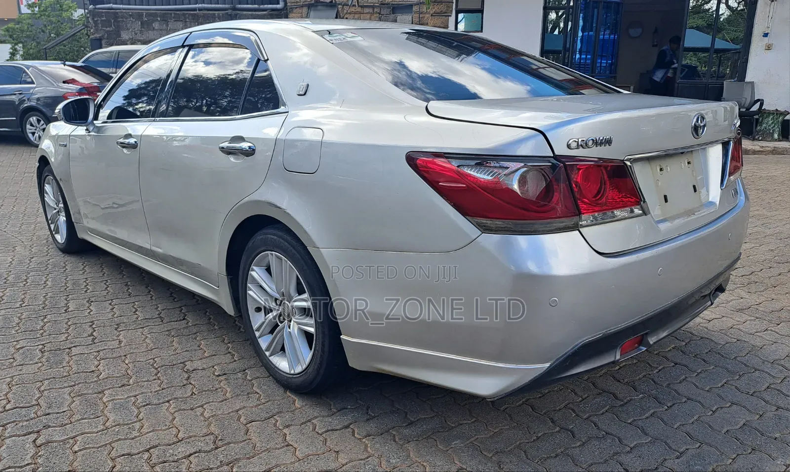 Toyota Crown 2013 Silver