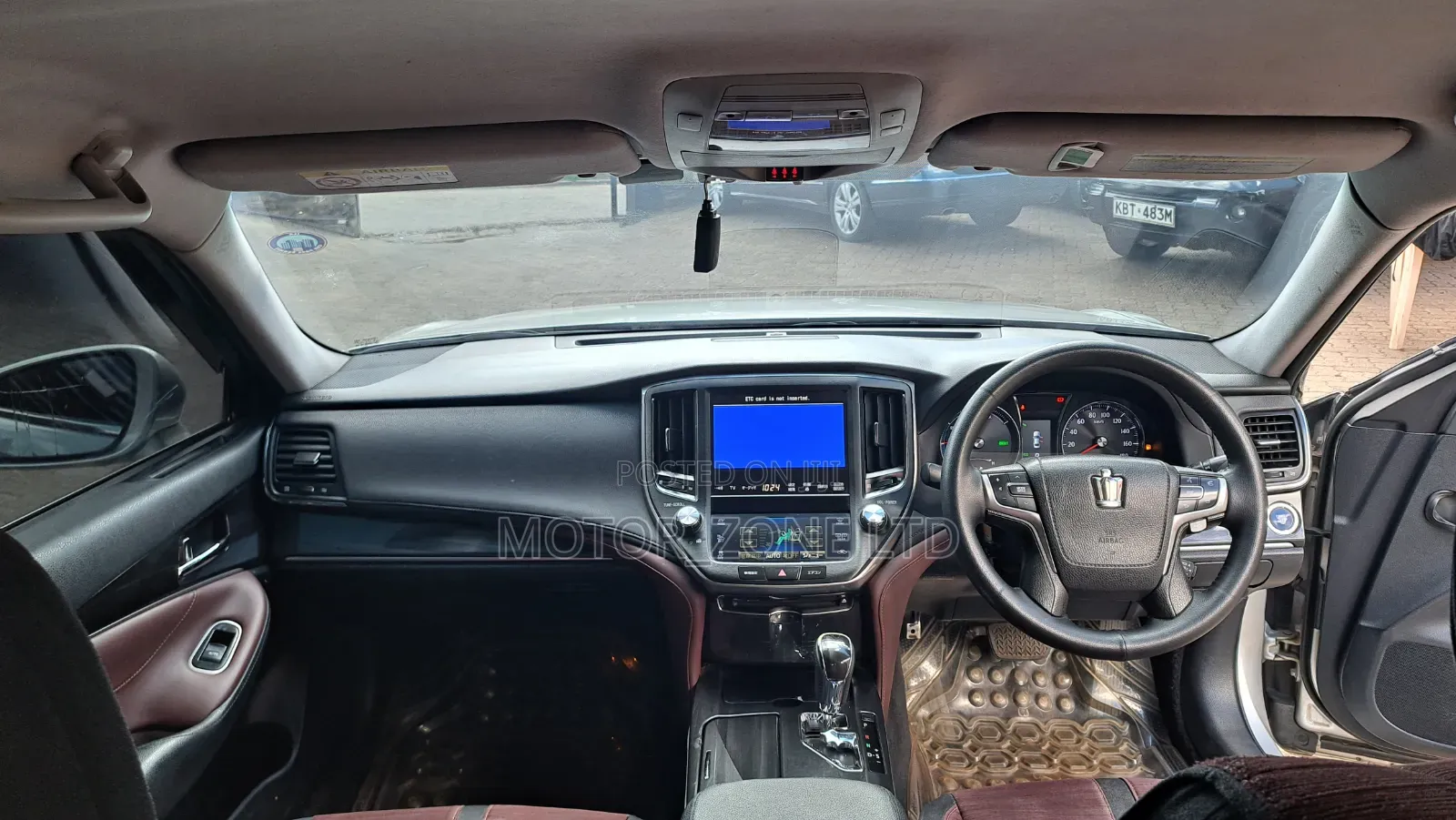 Toyota Crown 2013 Silver
