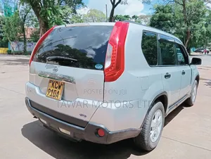 Nissan X-Trail 2012 Gray
