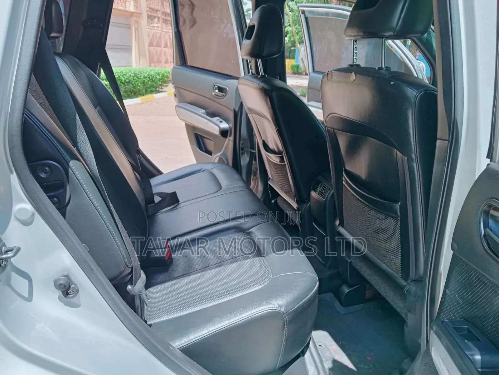 Nissan X-Trail 2012 Gray