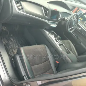 Honda Jade 2019 Gray