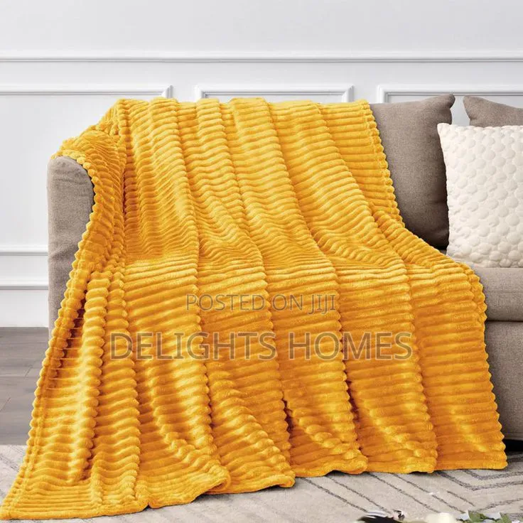 Ultra-Soft Fuzzy Fleece Throw Blanket_hg