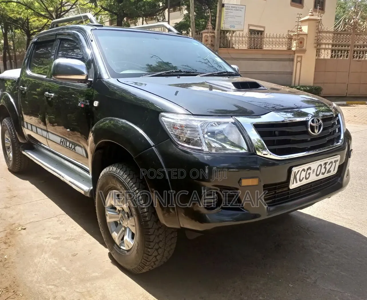 Toyota Hilux 2009 Black
