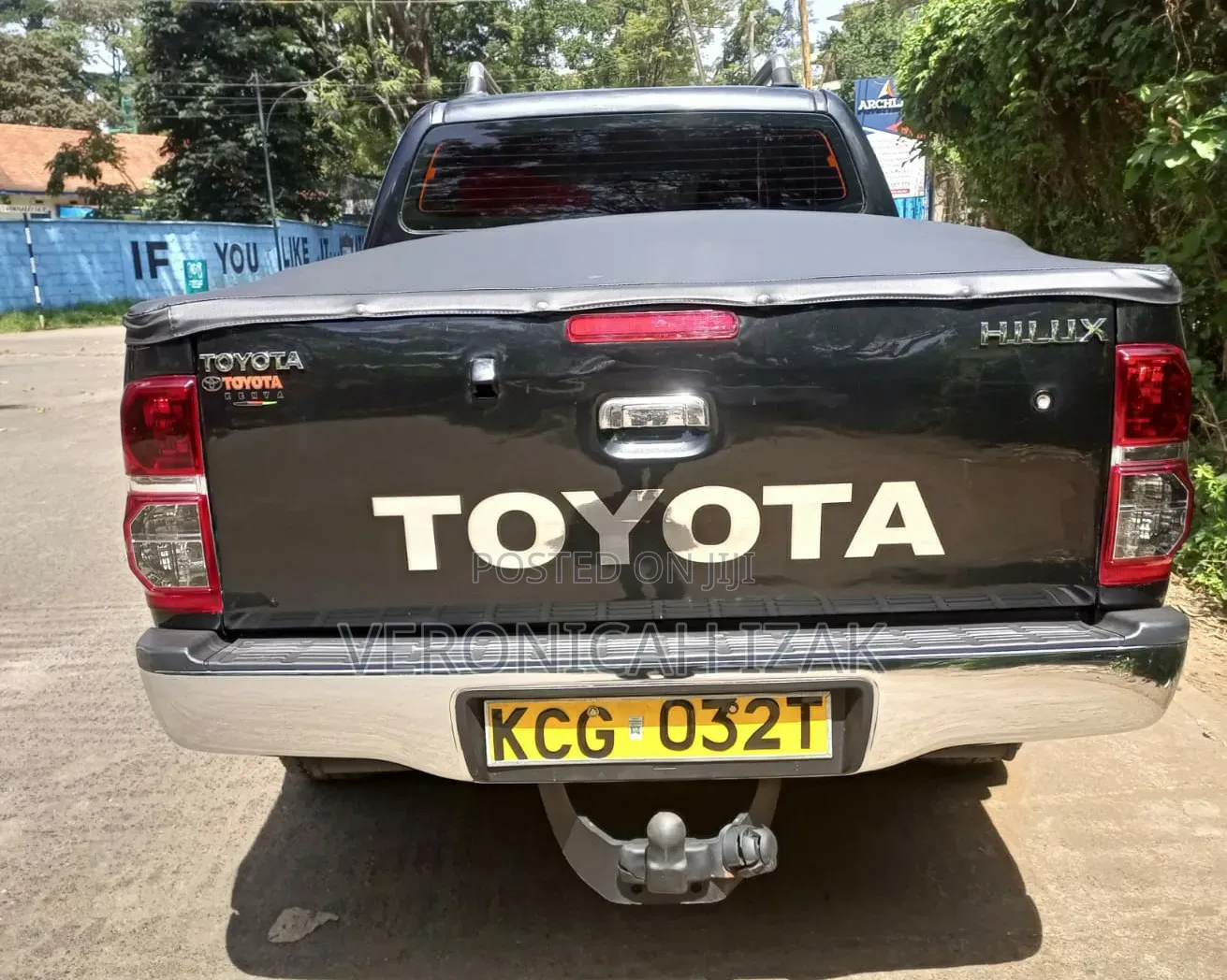 Toyota Hilux 2009 Black