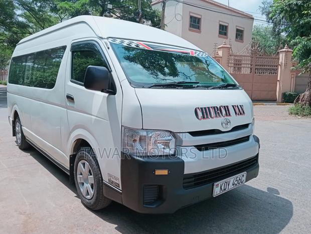 Toyota Grand HiAce 2024 White - thumbnail 2