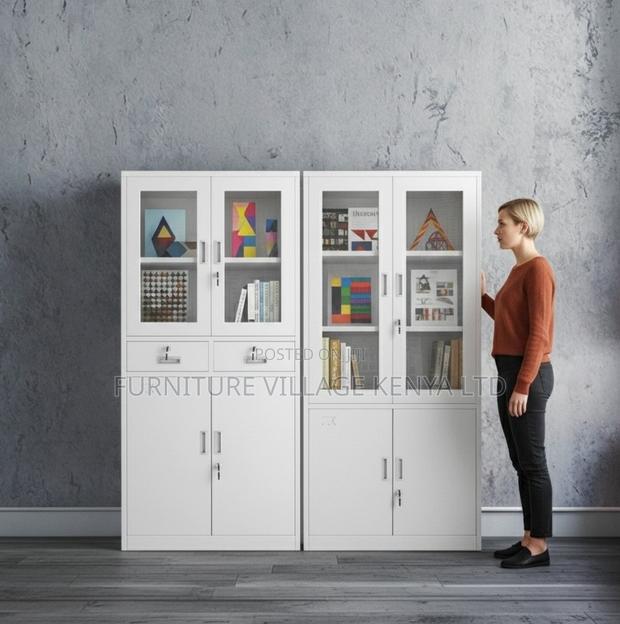 Executive 2-Door Cabinet With Lockers - thumbnail 7