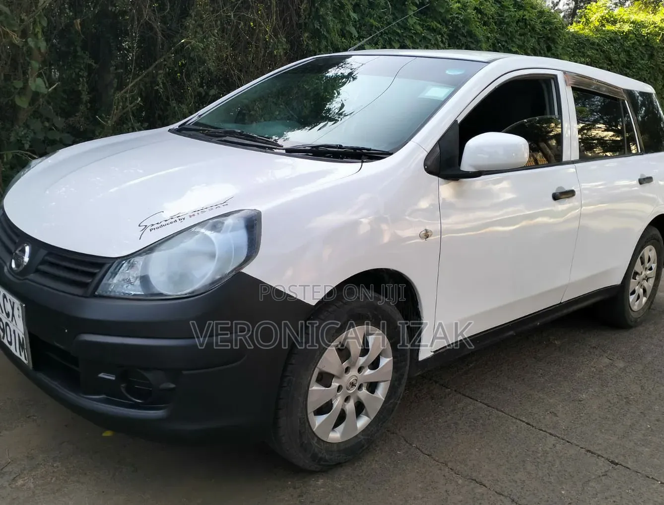 Nissan Advan 2012 White