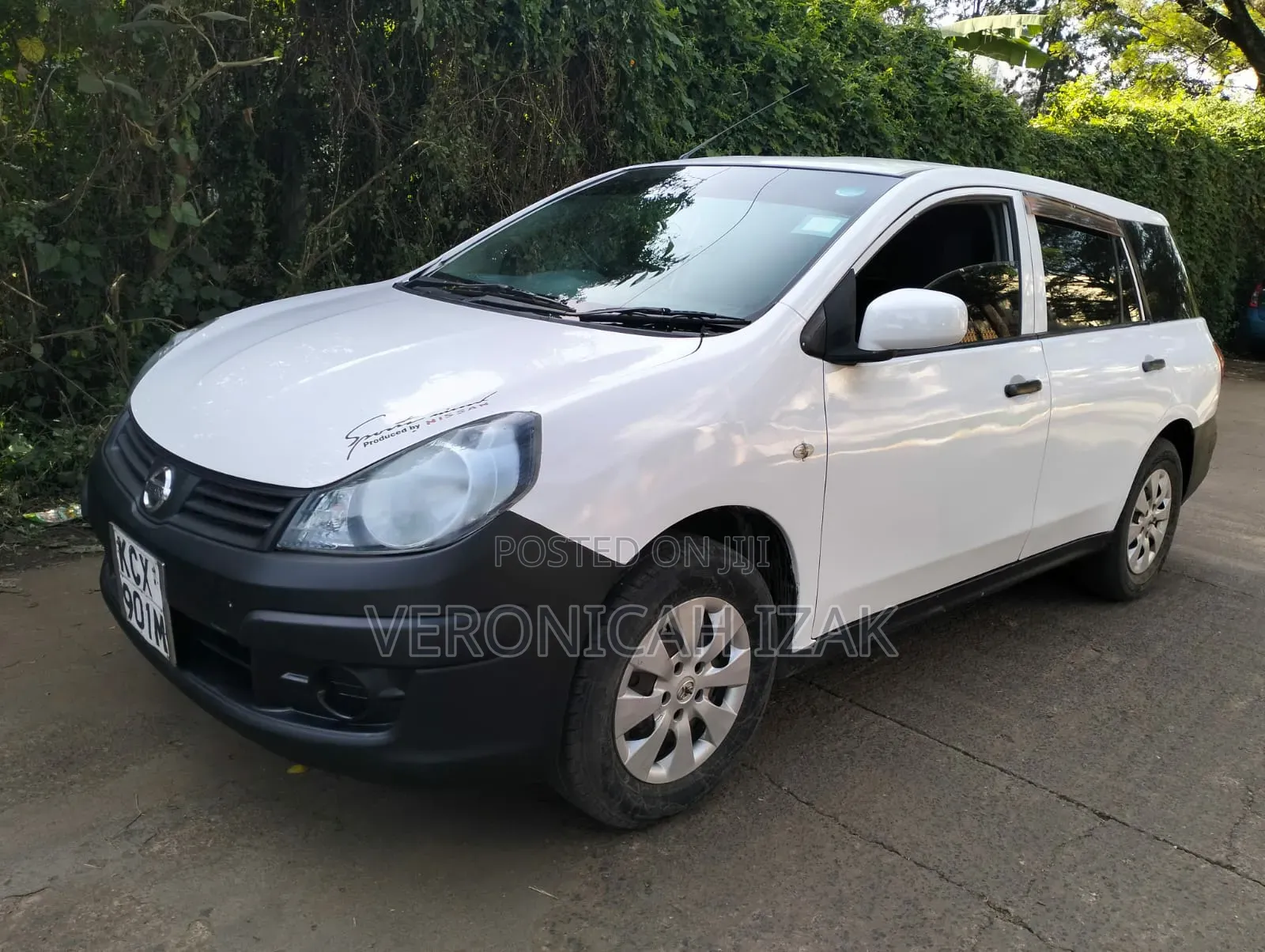 Nissan Advan 2012 White