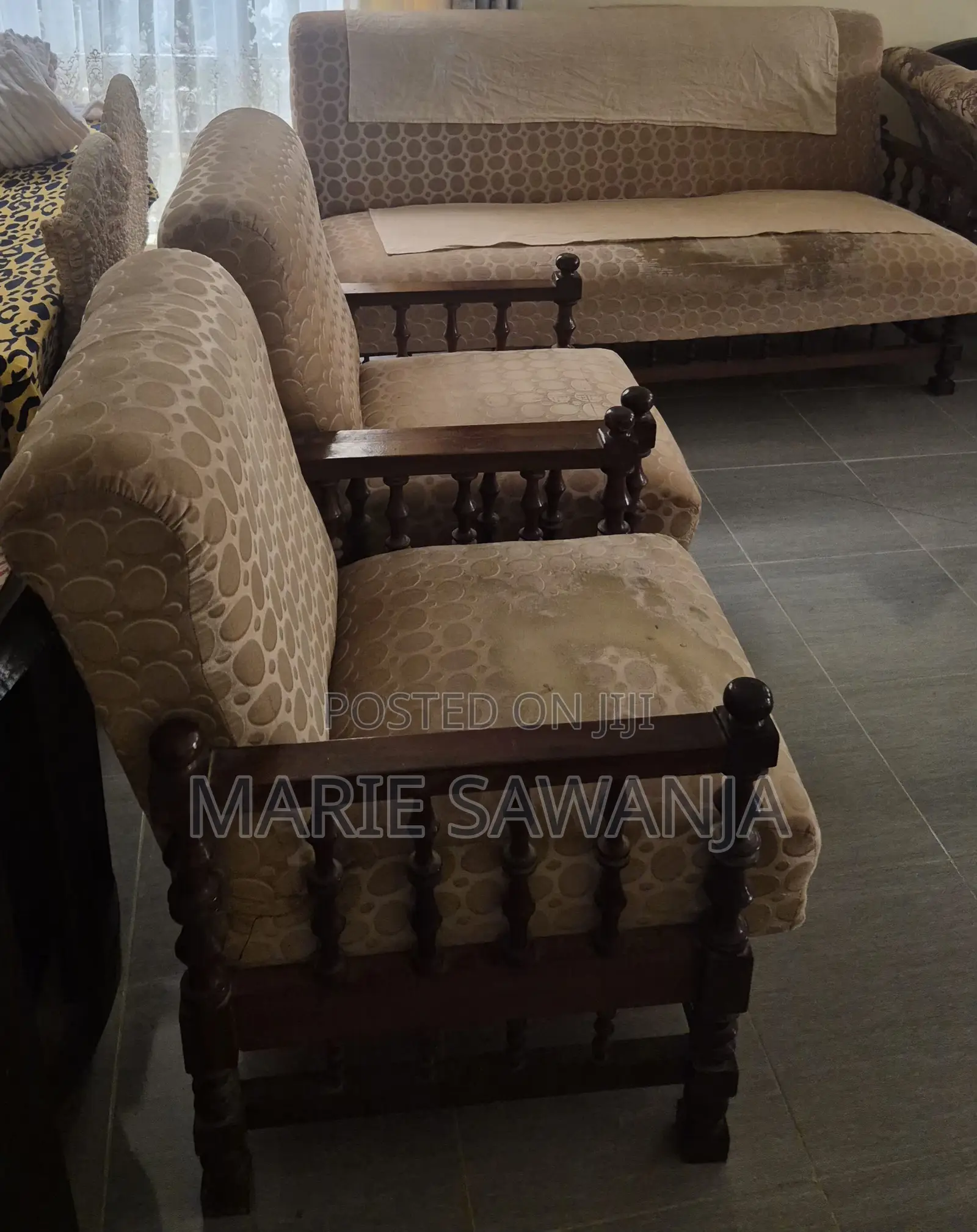 Couch(Sofa)