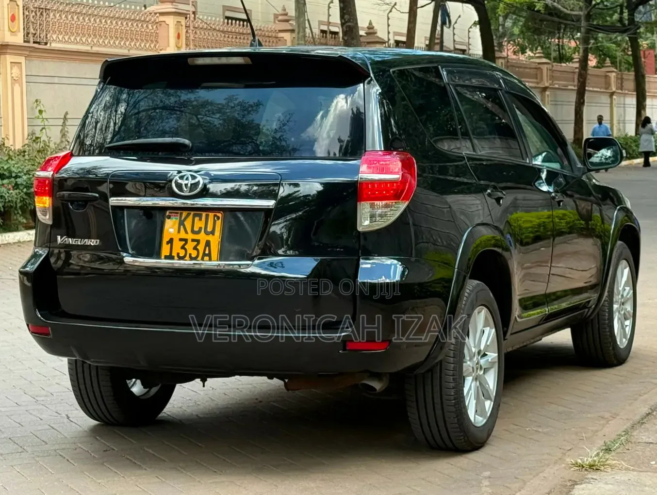 Toyota Vanguard 2012 Black