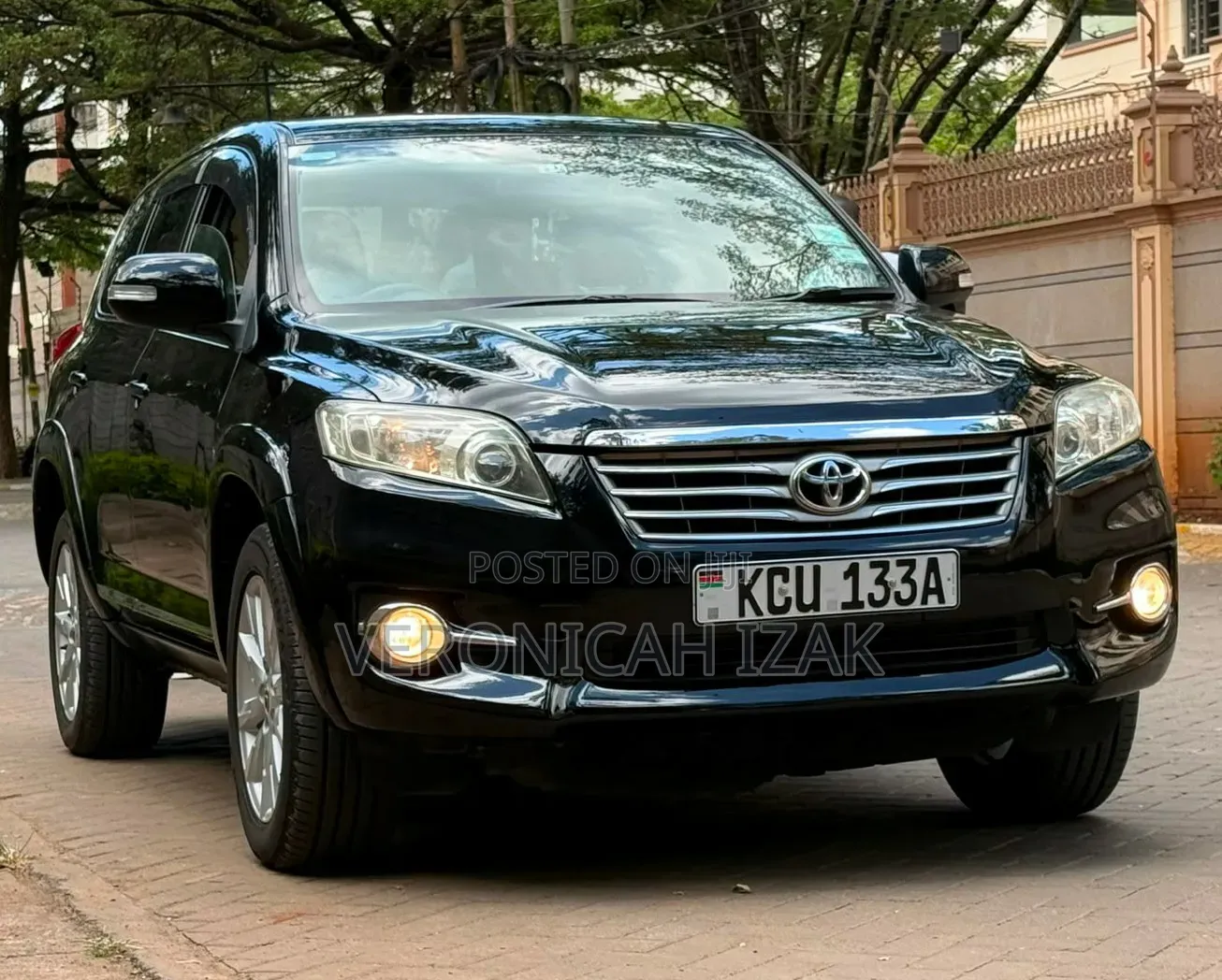 Toyota Vanguard 2012 Black