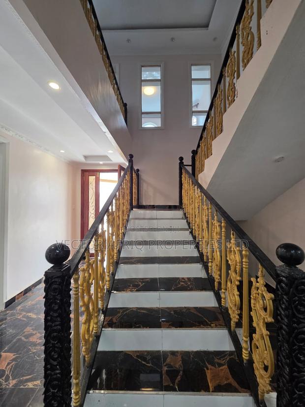 5bdrm House in Katani for rent