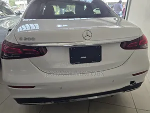 Mercedes-Benz E200 2020 Pearl