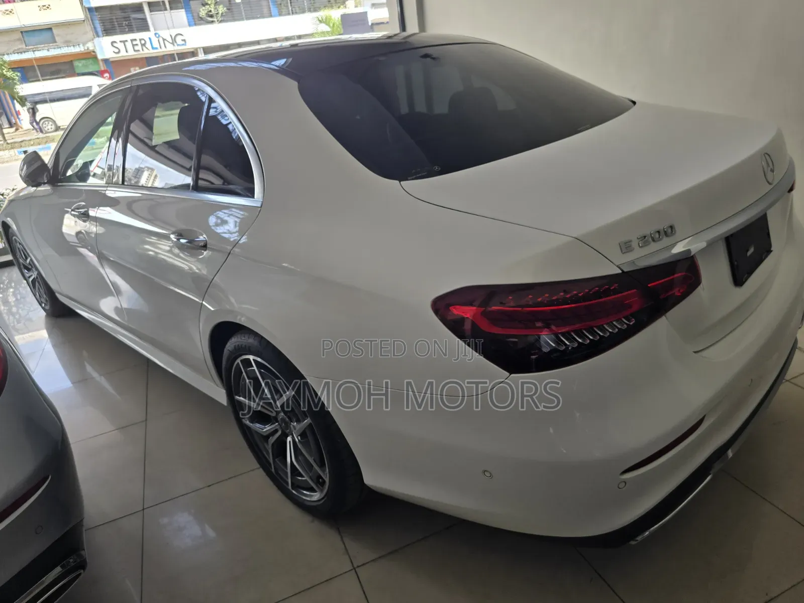 Mercedes-Benz E200 2020 Pearl