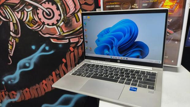 Laptop HP ProBook 430 G8 16GB Intel Core i5 SSD 512GB - thumbnail 2