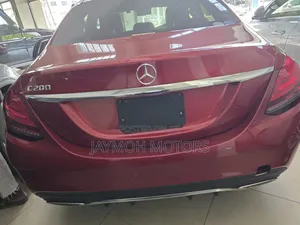 Mercedes-Benz C200 2020 Red