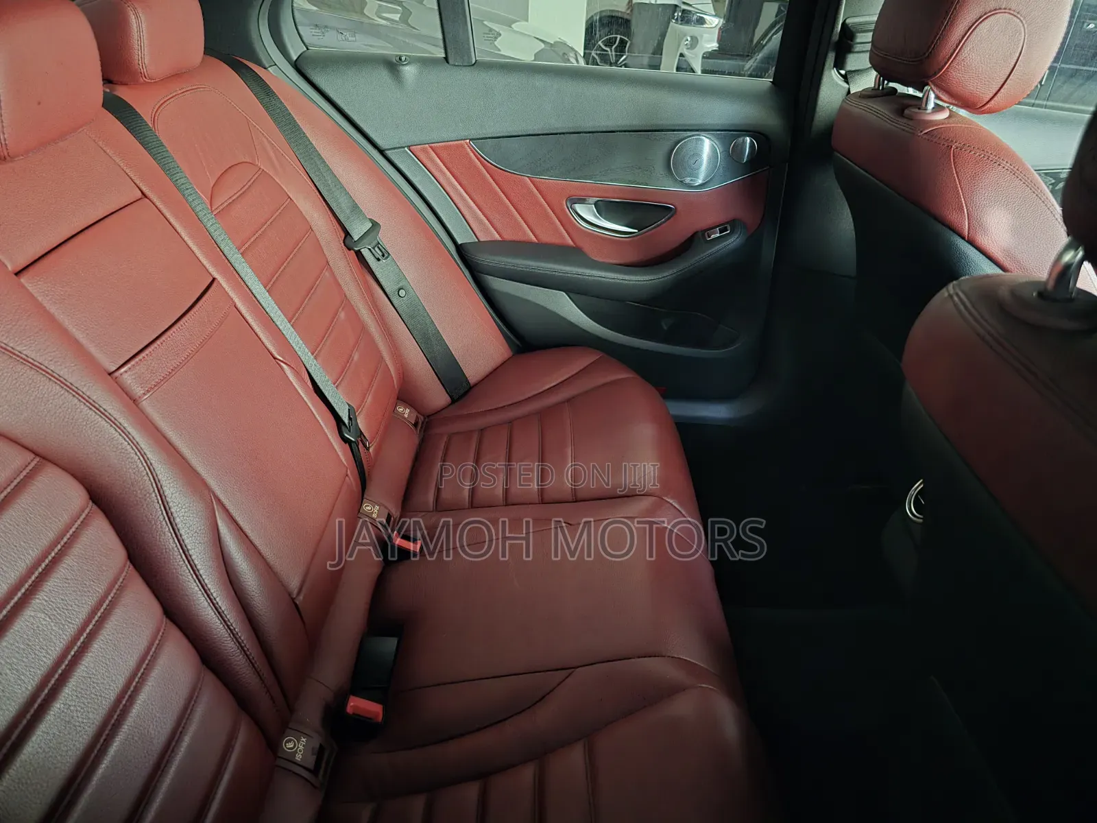 Mercedes-Benz C200 2020 Red