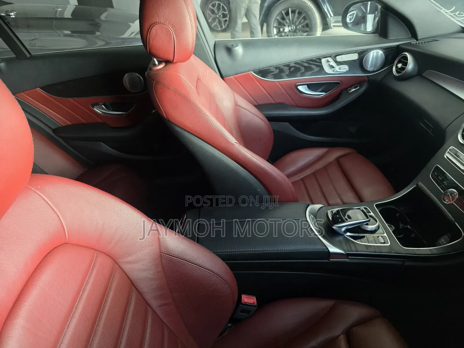 Mercedes-Benz C200 2020 Red
