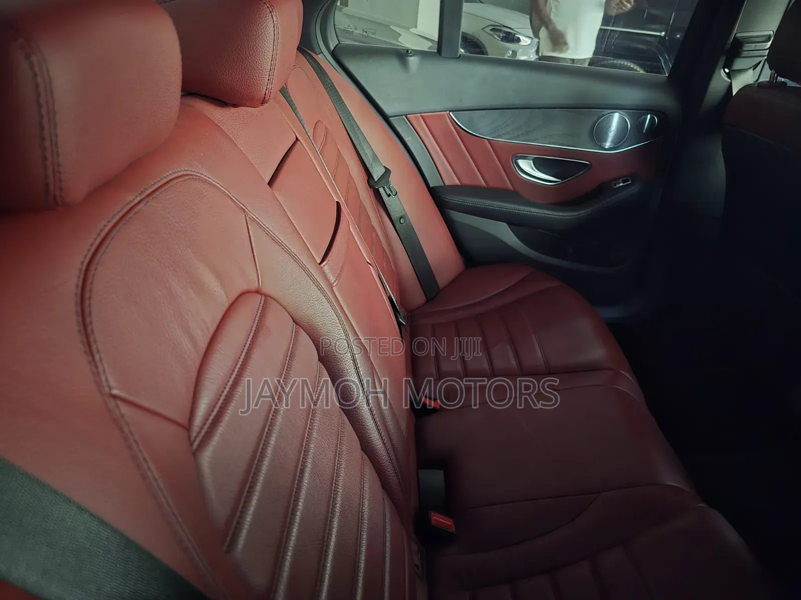 Mercedes-Benz C200 2020 Red