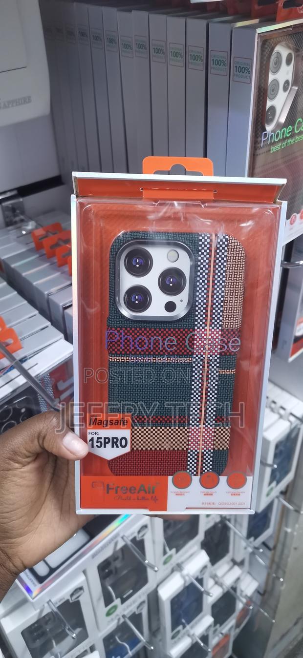 Freeair Tribal Carbon Fiber Magsafe Case