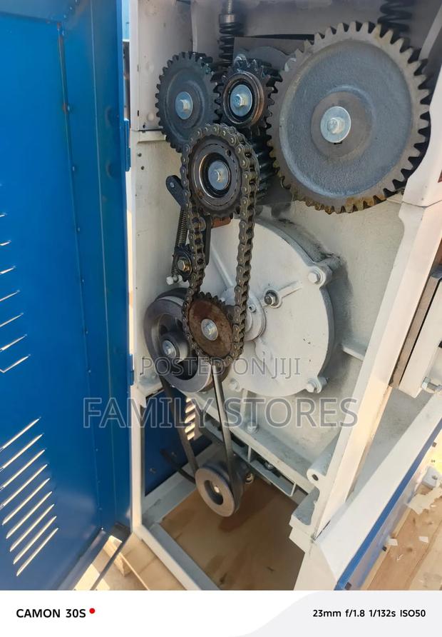 Industrial Wood Thickness Planer Machine 5.5kw Mb105a - thumbnail 4
