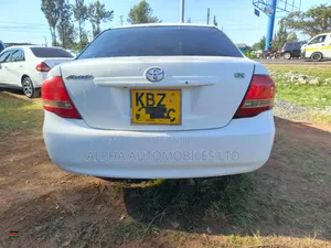 Toyota Axio 2007 White