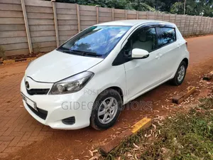 Toyota Vitz 2014 White